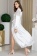 Шёлковый длинный халат белый с широкими рукавами Аурелия 3899 Mia-Amore